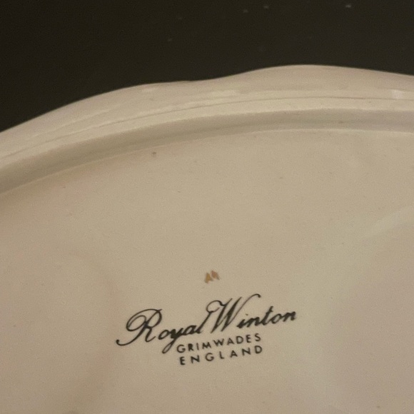 Vintage 1930 Royal Winston Sugar Bowl and Creamer set - Picture 10 of 10